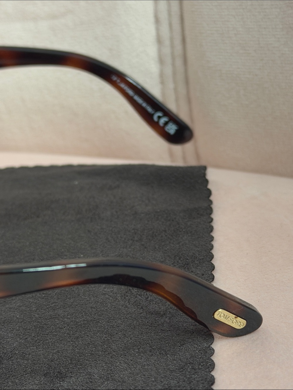 Tom Ford Sunglasses Brown Box with Gold Logo - Picture 6 of 9